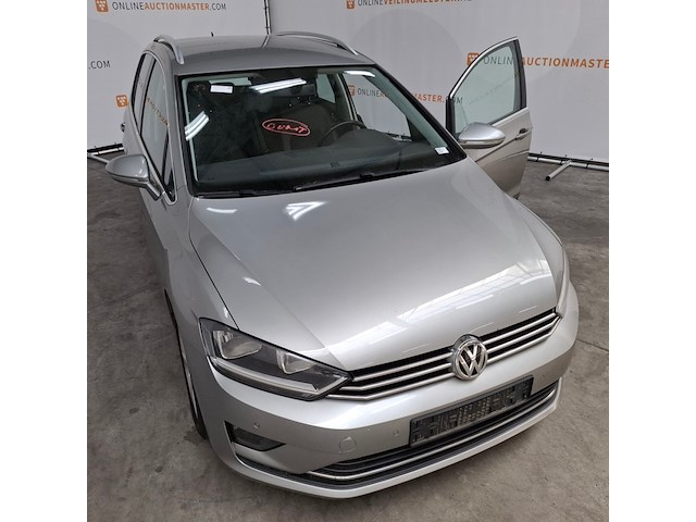 Personenauto, volkswagen, golf sportsvan - afbeelding 57 van  61