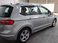 Personenauto, volkswagen, golf sportsvan - afbeelding 56 van  61