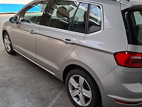 Personenauto, volkswagen, golf sportsvan - afbeelding 61 van  61