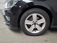 Personenauto, volkswagen, golf sportsvan - afbeelding 6 van  73