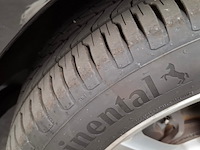 Personenauto, volkswagen, golf sportsvan - afbeelding 7 van  73