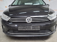 Personenauto, volkswagen, golf sportsvan - afbeelding 9 van  73