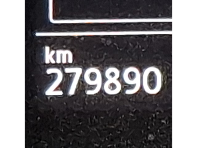Personenauto, volkswagen, golf sportsvan - afbeelding 35 van  73