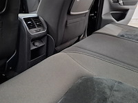 Personenauto, volkswagen, golf sportsvan - afbeelding 42 van  73
