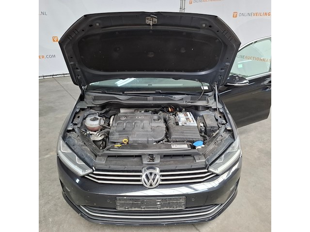 Personenauto, volkswagen, golf sportsvan - afbeelding 58 van  73