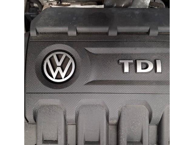 Personenauto, volkswagen, golf sportsvan - afbeelding 61 van  73