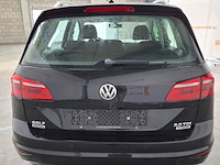 Personenauto, volkswagen, golf sportsvan - afbeelding 73 van  73