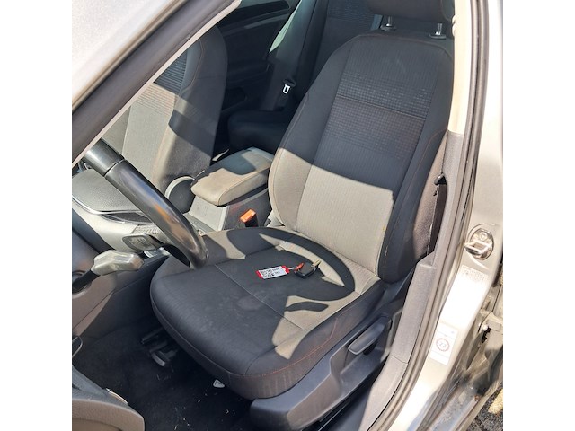 Personenauto, volkswagen, golf variant, 2.0 tdi highline, 2018 - afbeelding 18 van  19