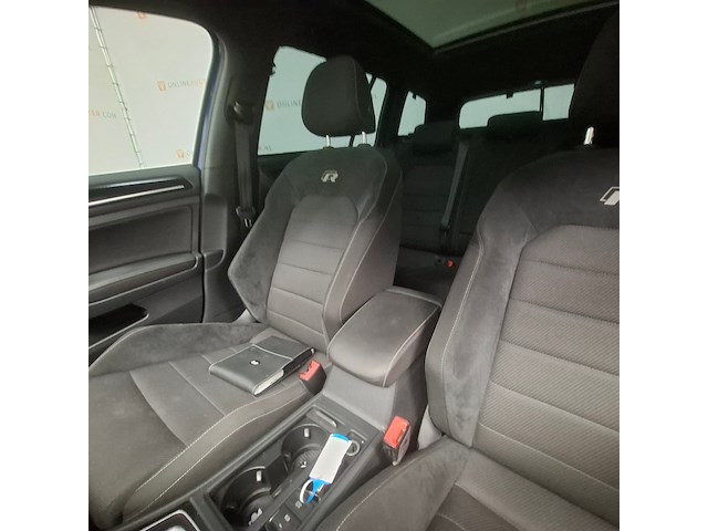 Personenauto, volkswagen, golf variant, 2.0 tsi 4motion r, 2018 - afbeelding 37 van  68