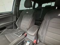 Personenauto, volkswagen, golf variant, 2.0 tsi 4motion r, 2018 - afbeelding 37 van  68