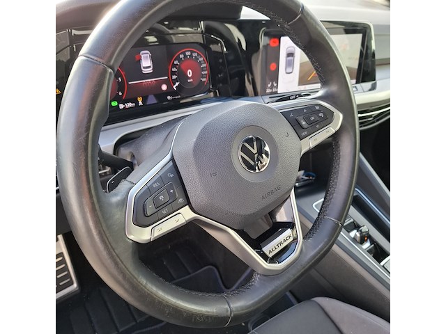 Personenauto volkswagen, golf, zwart, bouwjaar 2021 - afbeelding 9 van  46