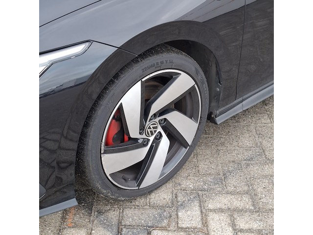 Personenauto, volkswagen, golf - afbeelding 2 van  60