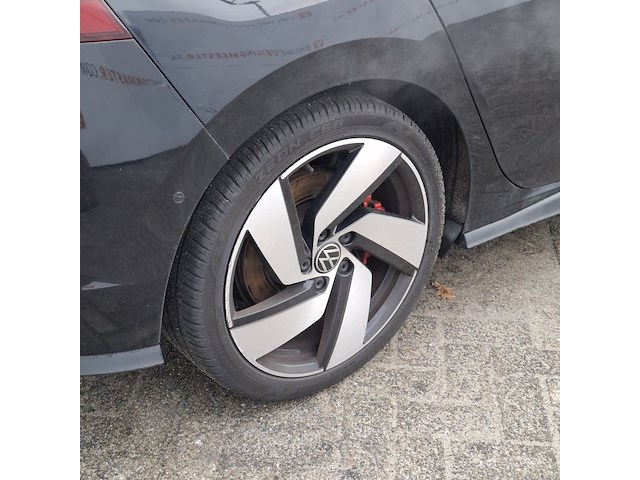 Personenauto, volkswagen, golf - afbeelding 4 van  60