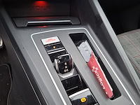 Personenauto, volkswagen, golf - afbeelding 24 van  60