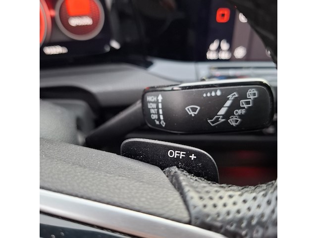 Personenauto, volkswagen, golf - afbeelding 29 van  60