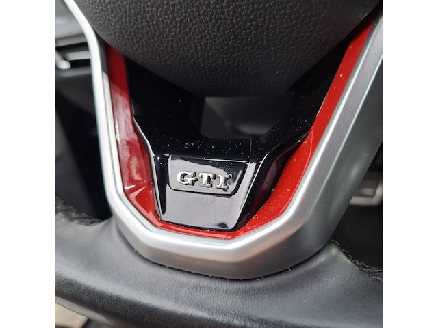 Personenauto, volkswagen, golf - afbeelding 30 van  60