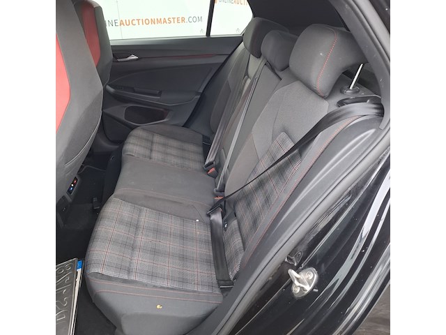 Personenauto, volkswagen, golf - afbeelding 31 van  60