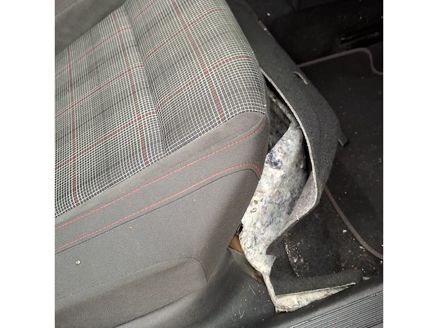 Personenauto, volkswagen, golf - afbeelding 38 van  60