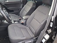 Personenauto, volkswagen, golf - afbeelding 9 van  49