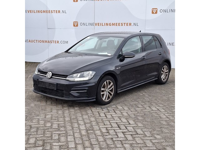 Personenauto, volkswagen, golf - afbeelding 1 van  49