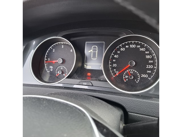 Personenauto, volkswagen, golf - afbeelding 15 van  49