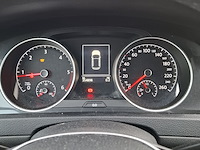 Personenauto, volkswagen, golf - afbeelding 16 van  49