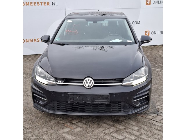 Personenauto, volkswagen, golf - afbeelding 12 van  49