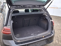Personenauto, volkswagen, golf - afbeelding 29 van  49