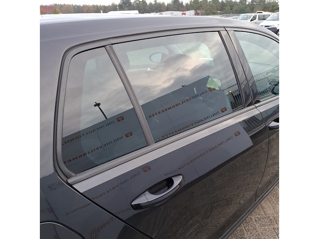 Personenauto, volkswagen, golf - afbeelding 31 van  49