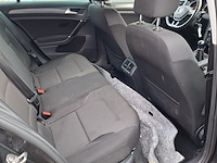 Personenauto, volkswagen, golf - afbeelding 32 van  49