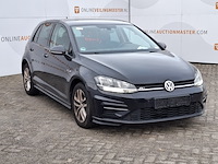 Personenauto, volkswagen, golf - afbeelding 23 van  49