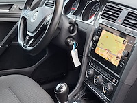 Personenauto, volkswagen, golf - afbeelding 39 van  49