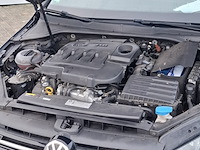 Personenauto, volkswagen, golf - afbeelding 40 van  49