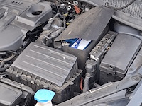 Personenauto, volkswagen, golf - afbeelding 43 van  49