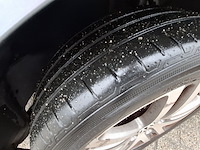 Personenauto, volkswagen, golf - afbeelding 2 van  47