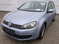 Personenauto, volkswagen, golf - afbeelding 7 van  47