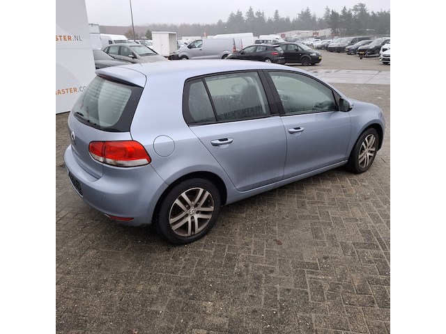 Personenauto, volkswagen, golf - afbeelding 43 van  47