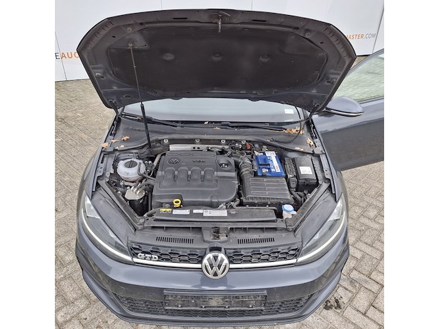 Personenauto, volkswagen, golf - afbeelding 10 van  52