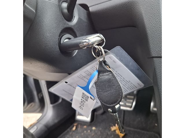 Personenauto, volkswagen, golf - afbeelding 21 van  52