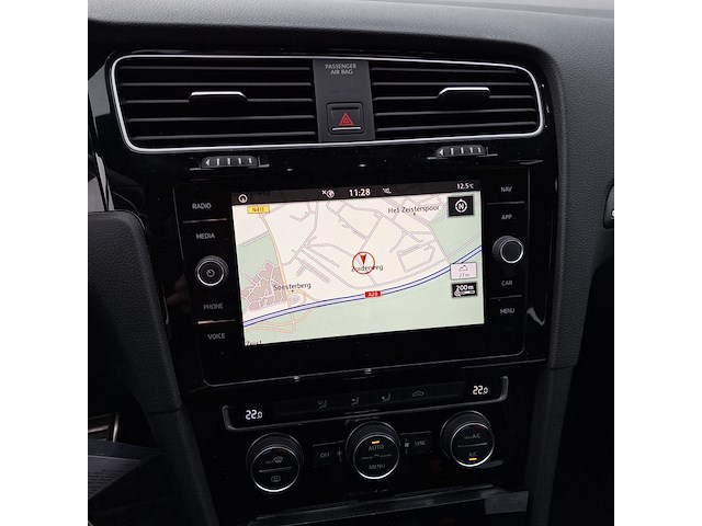 Personenauto, volkswagen, golf - afbeelding 22 van  52