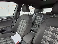 Personenauto, volkswagen, golf - afbeelding 26 van  52