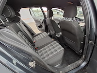 Personenauto, volkswagen, golf - afbeelding 31 van  52