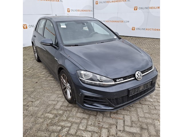 Personenauto, volkswagen, golf - afbeelding 23 van  52