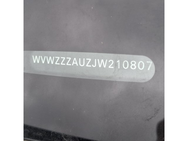 Personenauto, volkswagen, golf - afbeelding 46 van  52