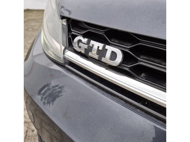 Personenauto, volkswagen, golf - afbeelding 48 van  52