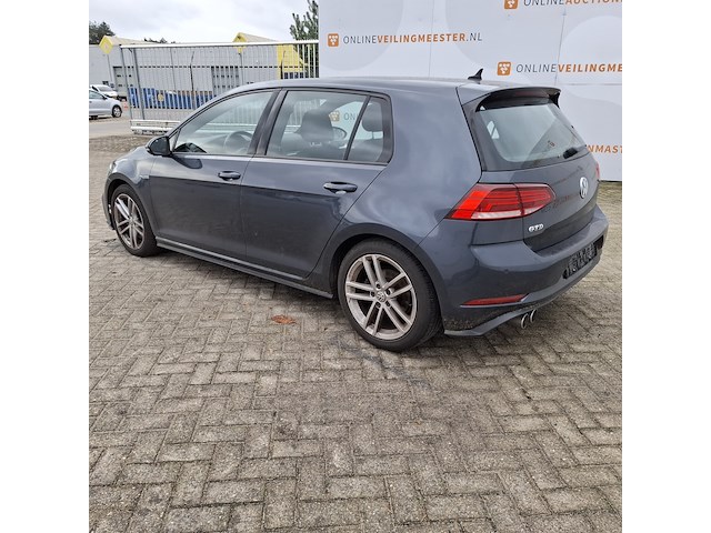 Personenauto, volkswagen, golf - afbeelding 50 van  52