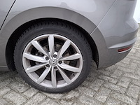 Personenauto, volkswagen, golf - afbeelding 11 van  46