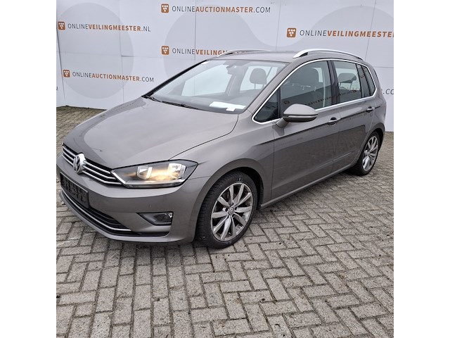 Personenauto, volkswagen, golf - afbeelding 15 van  46