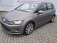 Personenauto, volkswagen, golf - afbeelding 15 van  46