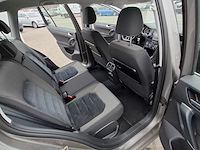 Personenauto, volkswagen, golf - afbeelding 37 van  46